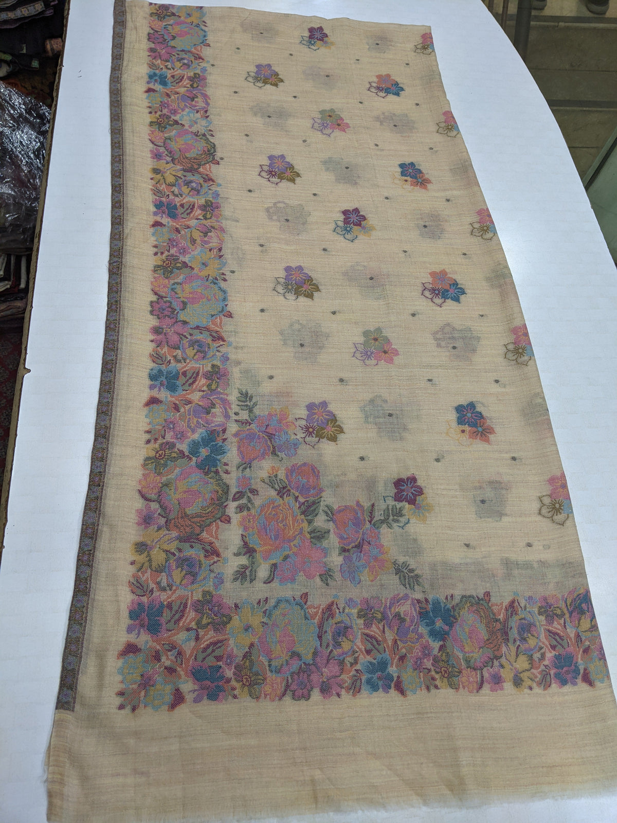 Soft Light Ring pashmina kasmire