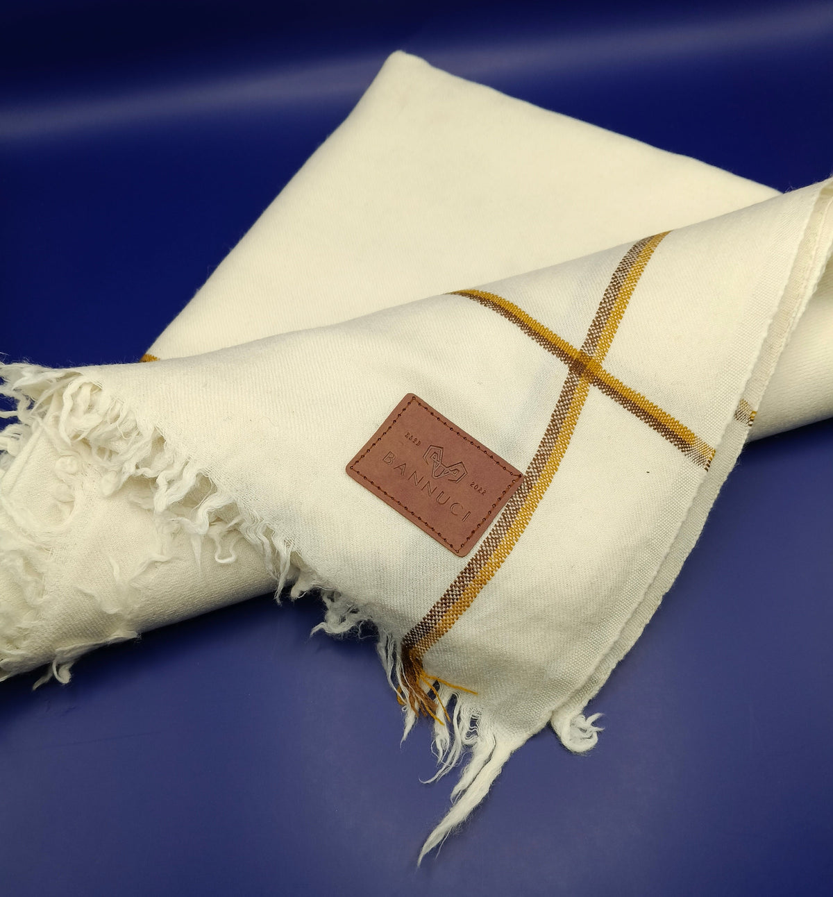 Premium Quality Striped Single Fiber White Woolen Shawl with border