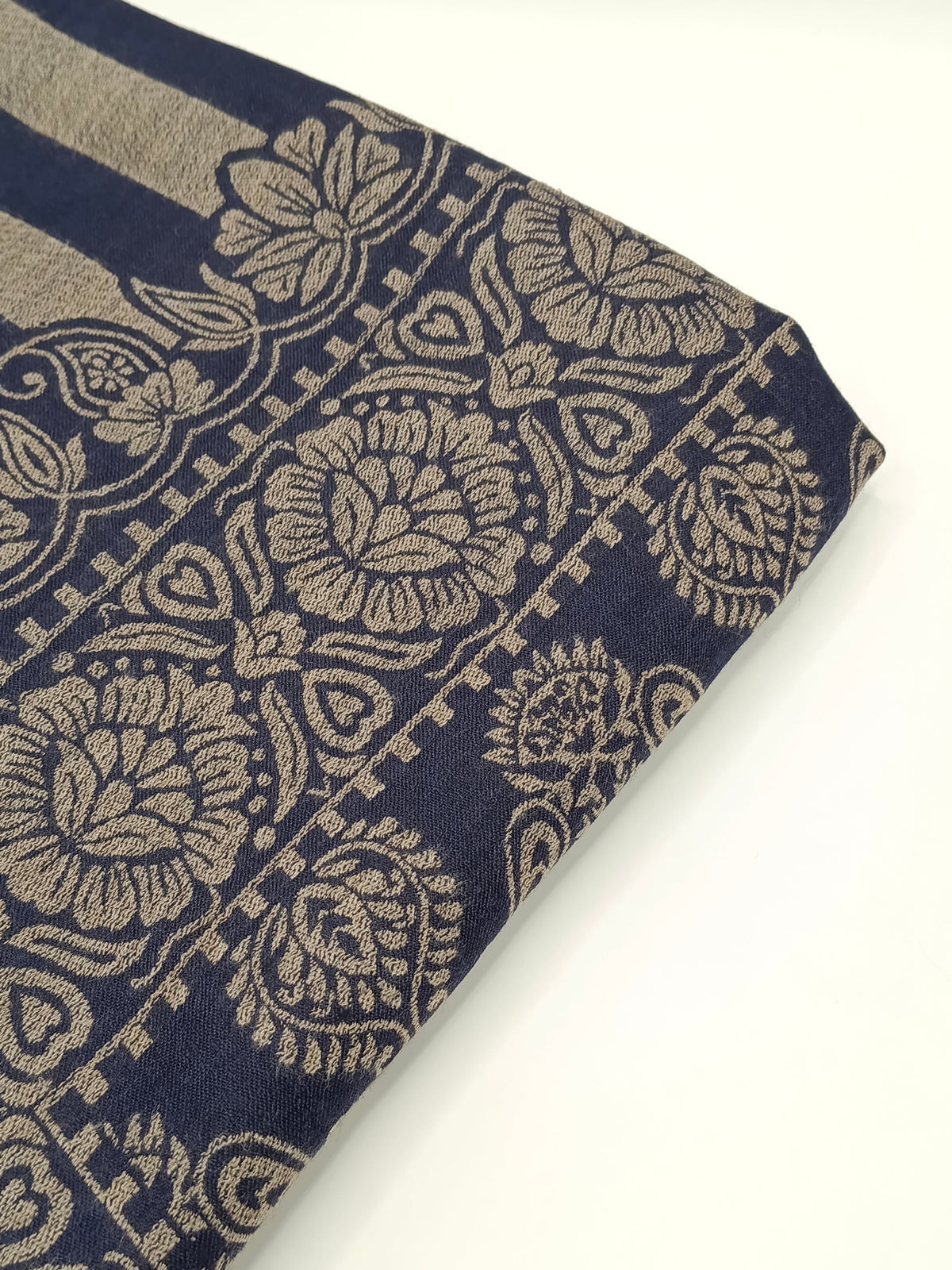 Extremely Soft Pashmina Kani Shawl With Khadi Pattern