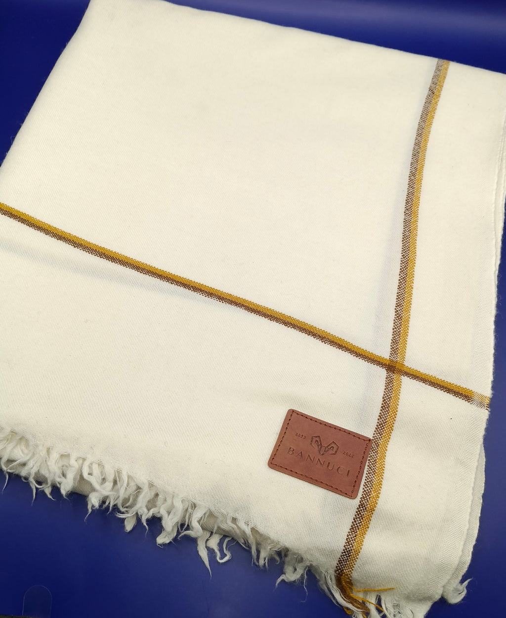Premium Quality Striped Single Fiber White Woolen Shawl with border