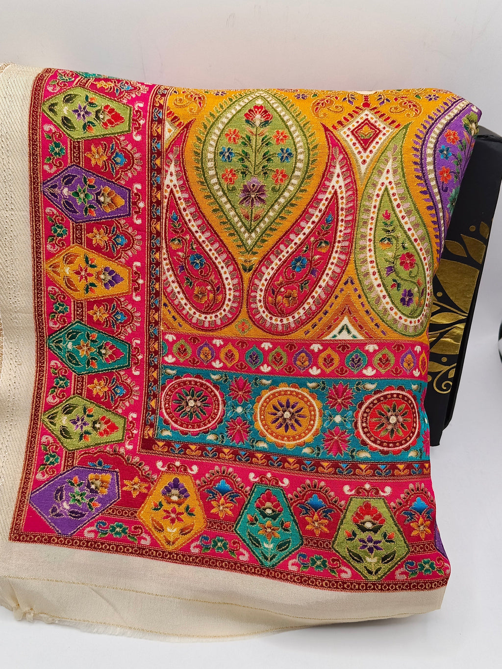 Premium Quality  Multi Color kani Silk  Shawl