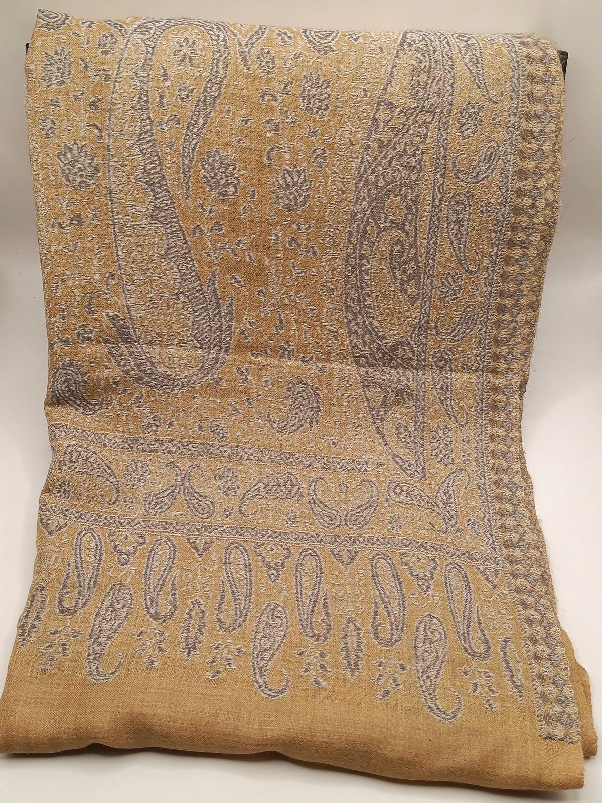 Extremely Soft Pashmina Kani Shawl With Khadi Pattern