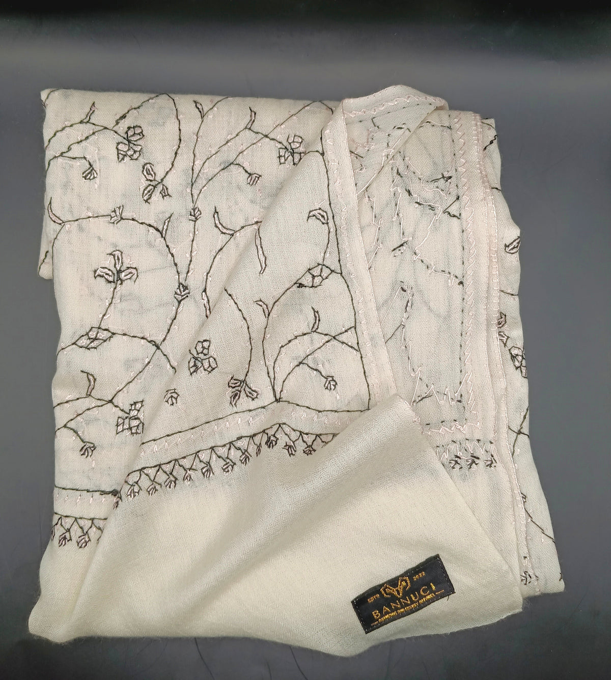 Premium And Extremely Soft Original Handmade Sui Needle Jaal Pure Toosh Shawl