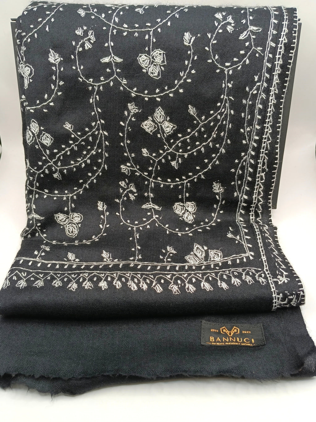Premium And Extremely Soft Original Handmade Sui Needle Jaal Pure Toosh Shawl
