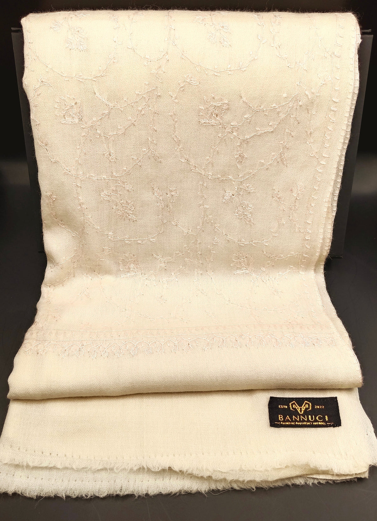 Premium And Extremely Soft Original Handmade Sui Needle Jaal Pure Toosh Shawl