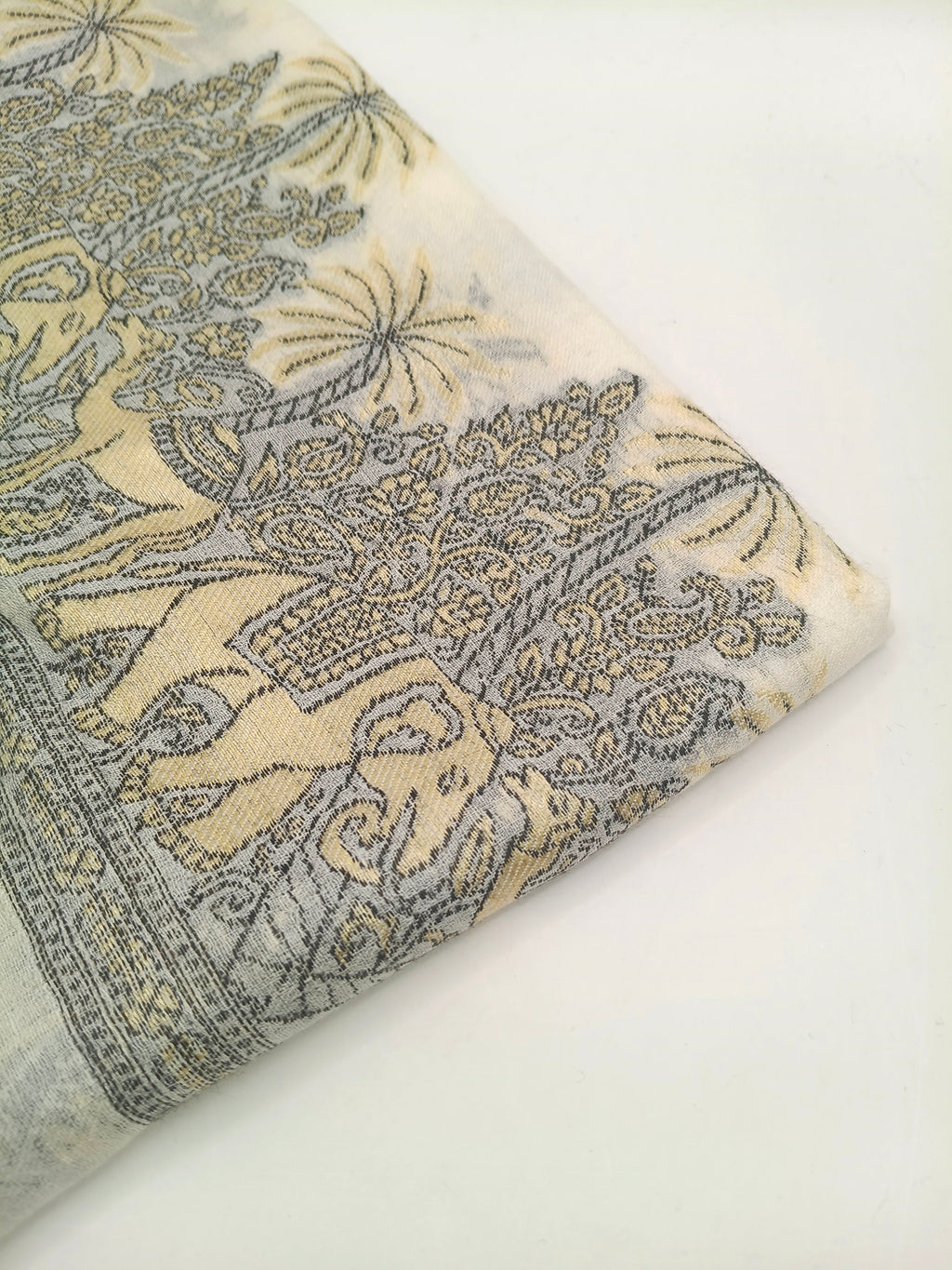 Toosh Kani Shawl With Khadi Pattern