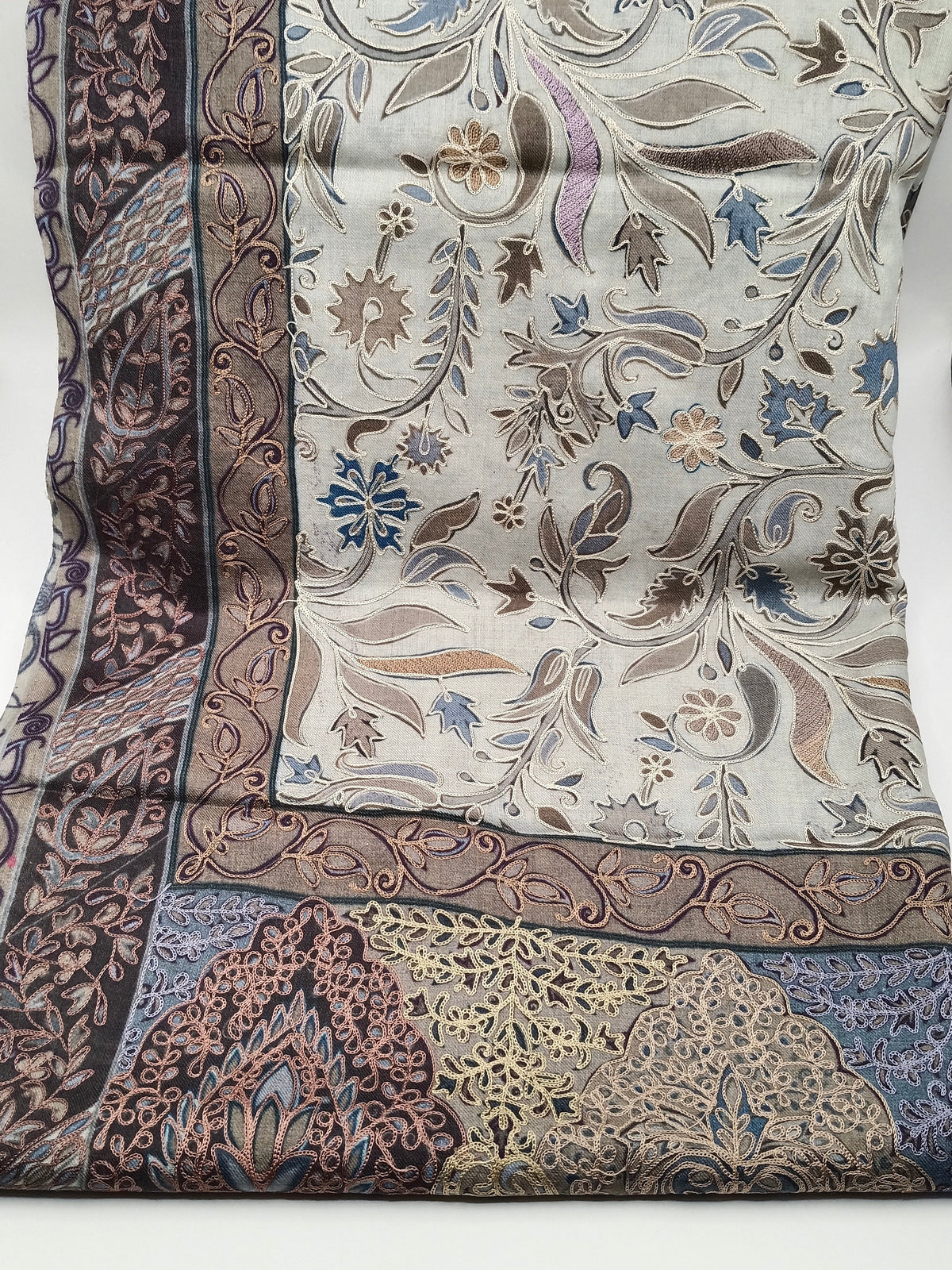 Premium Quality Kalmkar Shawl With Machine Ari Work